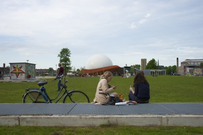http://www.holeinthedyke.com/images/hitd-image/DSC03544-1050.jpg