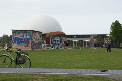 http://www.holeinthedyke.com/images/hitd-image/DSC03546-1050.jpg