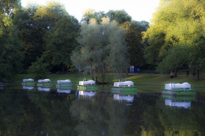 http://www.holeinthedyke.com/images/hitd-image/DSC07335-1050.jpg