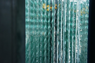 http://www.holeinthedyke.com/images/hitd-image/glas3.jpg