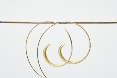 http://www.holeinthedyke.com/images/hitd-image/golden_earring.jpg