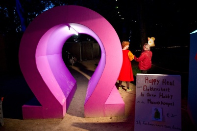http://www.holeinthedyke.com/images/hitd-image/happy-heal.jpg