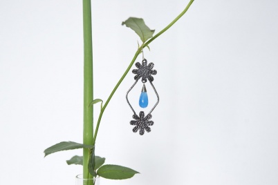 http://www.holeinthedyke.com/images/hitd-image/sibel2.jpg