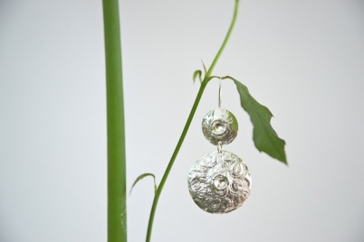 http://www.holeinthedyke.com/images/hitd-image/sibel7.jpg