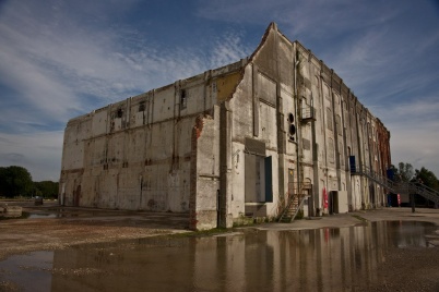 http://www.holeinthedyke.com/images/hitd-image/sugar-factory.jpg