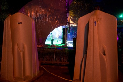 http://www.holeinthedyke.com/images/hitd-image/toilets.jpg