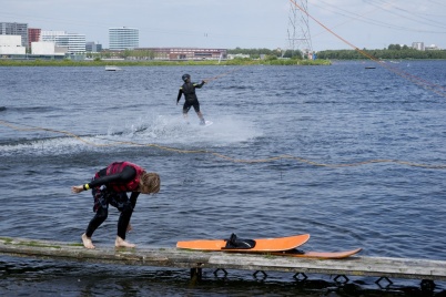 http://www.holeinthedyke.com/images/hitd-image/v-z5.jpg