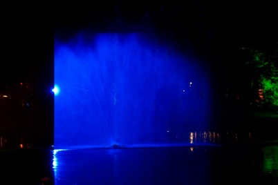 http://www.holeinthedyke.com/images/hitd-image/water-wall.jpg