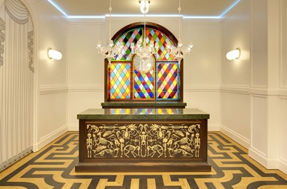 http://www.holeinthedyke.com/images/hitd-news/4_Job_Lounge.jpg