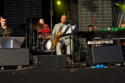 http://www.holeinthedyke.com/images/hitd-news/Benny-1-402.jpg