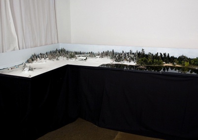 http://www.holeinthedyke.com/images/hitd-news/maquette.jpg