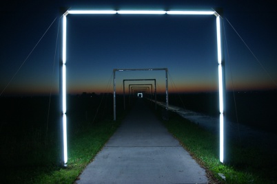 http://www.holeinthedyke.com/images/hitd-news/tunnel3.jpg